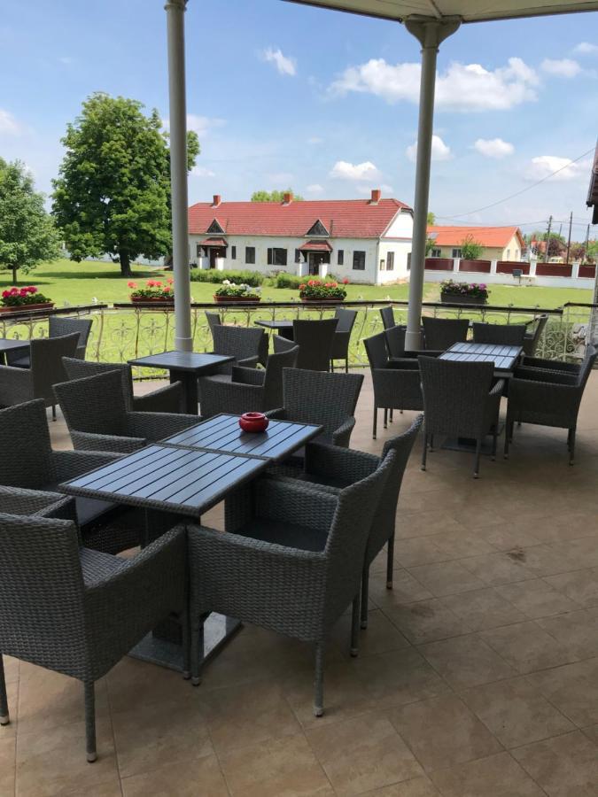 Rosenberg Kuria Taplanszentkereszt Exterior foto